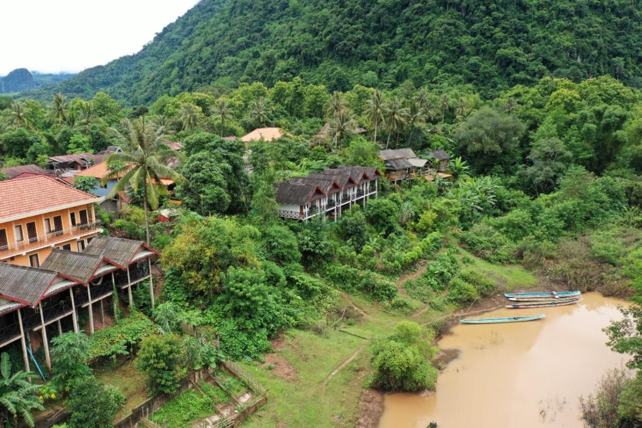 Pdv Guesthouse Muang Ngoi Exterior foto
